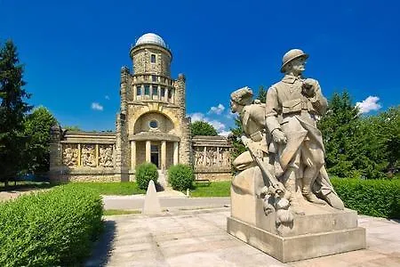Hotel Kralovsky Dvur 3*
